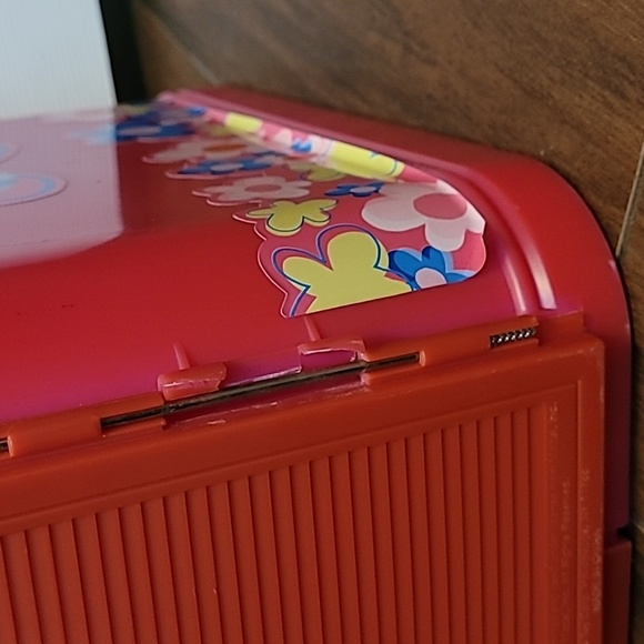 Barbie Vintage Vanity Closet - Picture 5 of 13